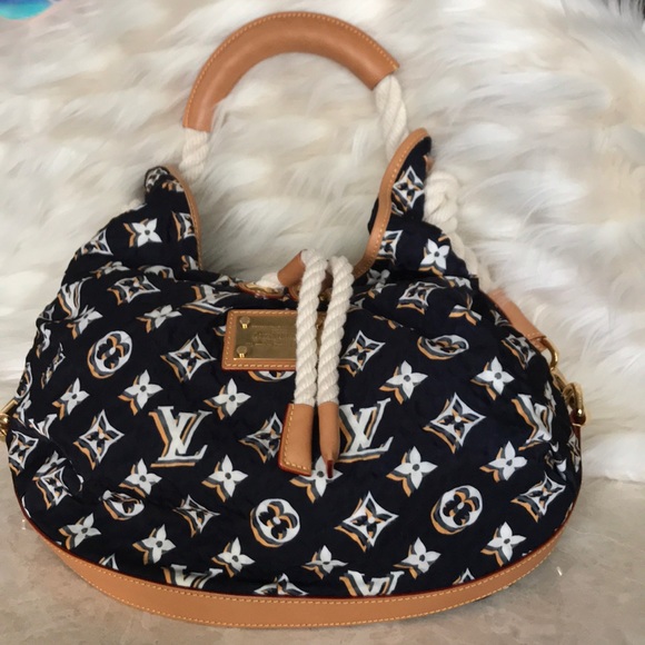 Louis Vuitton Handbags - Louis Vuitton 100% authentic Limited Edition Bag